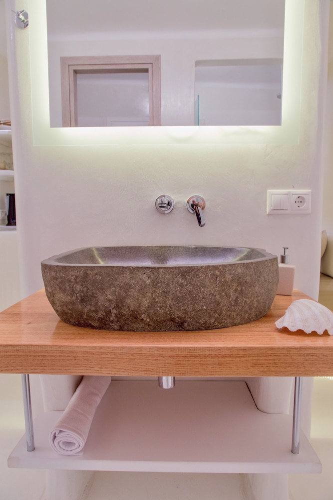 Villa Elina Suites And More 46/46