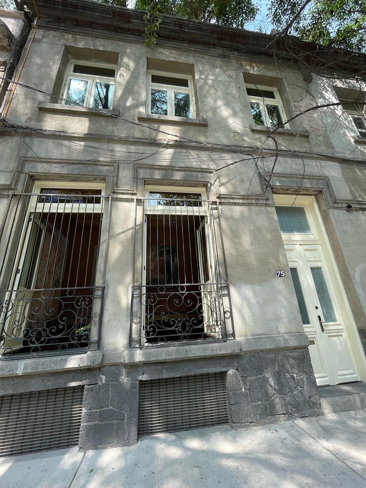 Casa Tenue 1/50