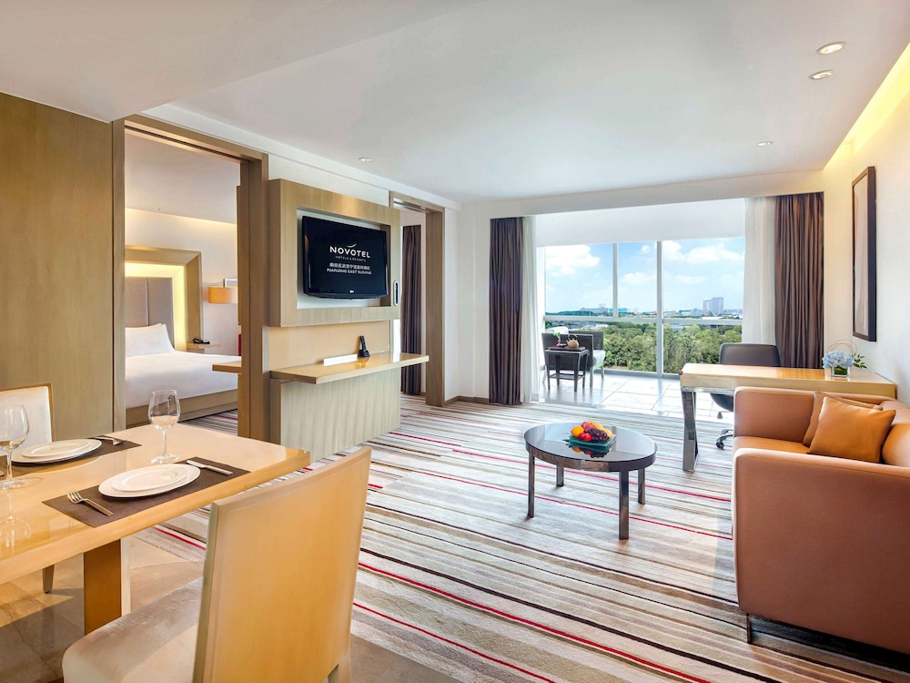 Novotel Nanjing East Suning 50/77