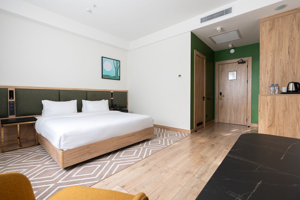 The Elements Hotel Tashkent 24/60