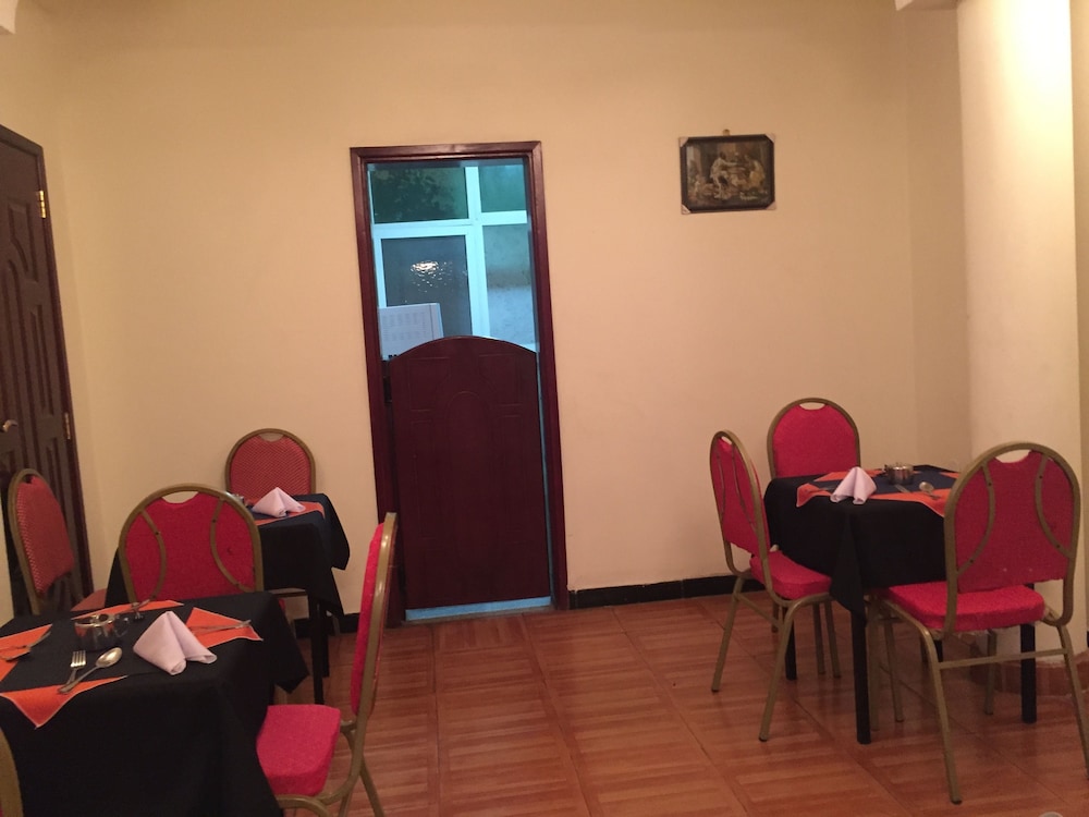 Melala Addis Bed & Breakfast 13/15