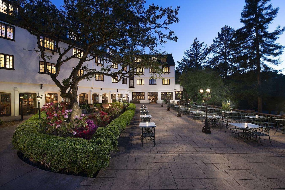 Benbow Historic Inn 64/70