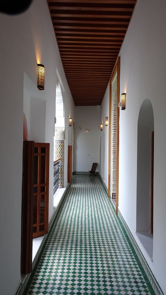 Riad Sabah 32/50