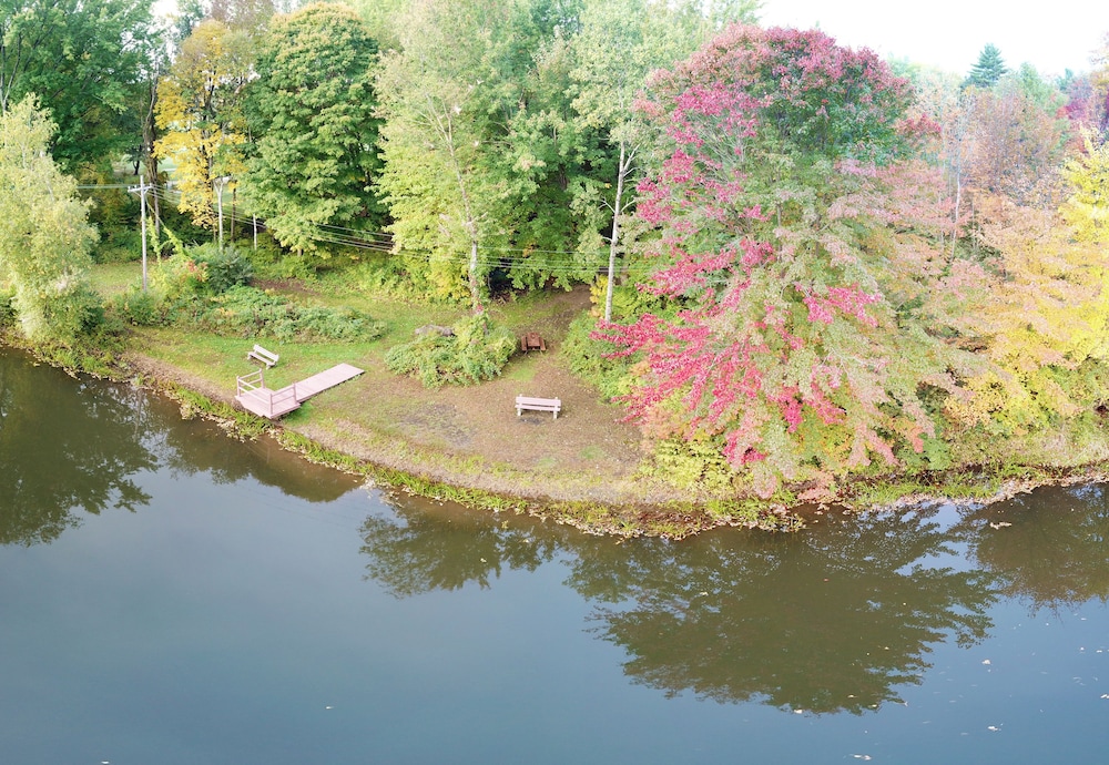 Eastern Slope Inn Resort 38/50