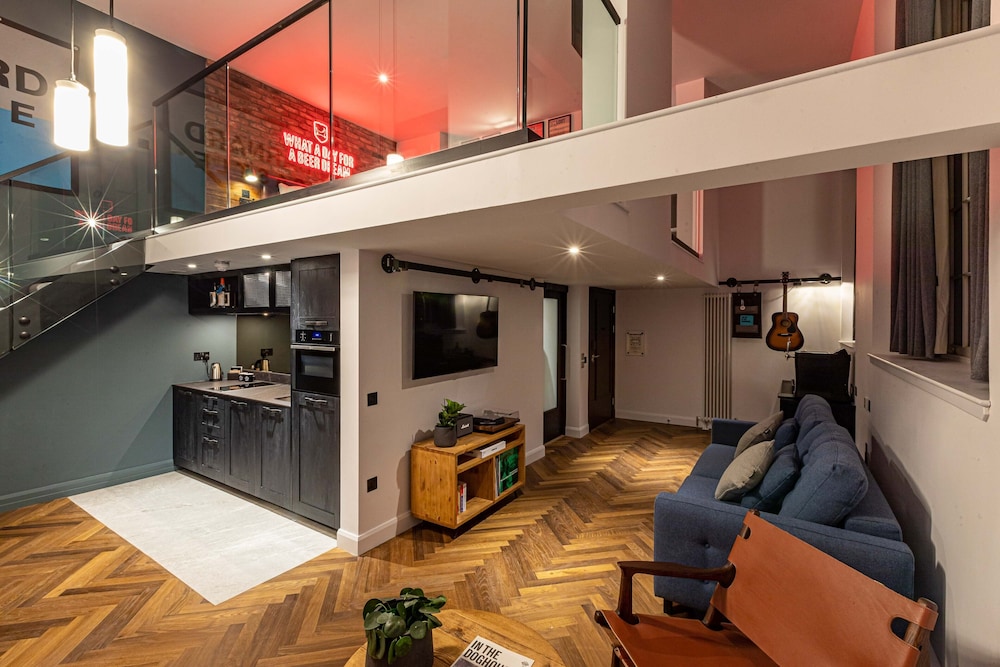 BrewDog DogHouse Edinburgh 15/25