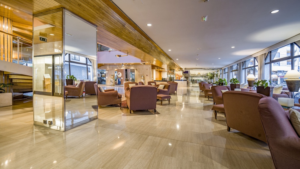 Roc Blanc Hotel & Spa 40/50
