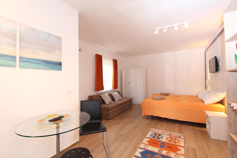 COCALETTO APARTMENTS 37/71
