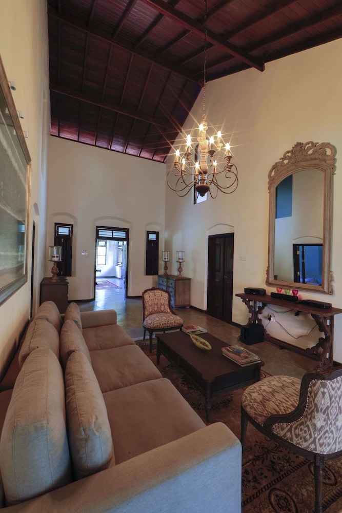 Arvani Villa 17/33