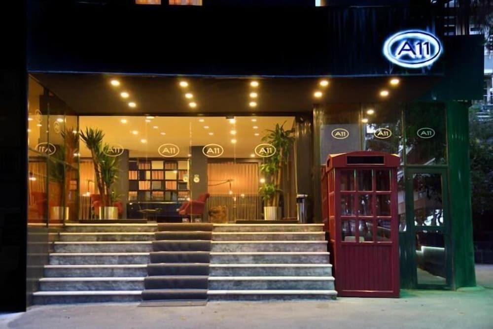 A11 Hotel 3/48