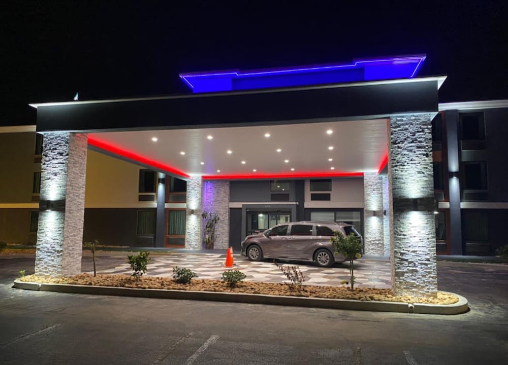 Baymont by Wyndham East Ridge 5/49