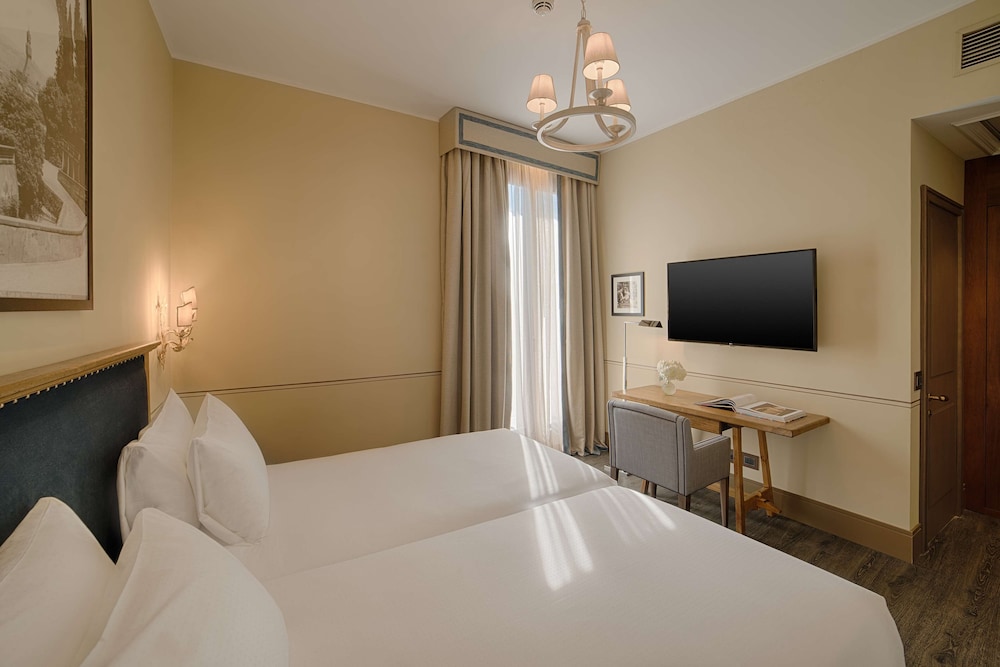 غرفة بريميوم مزدوجة، Tivoli Palazzo Gaddi Firenze Hotel 4/6