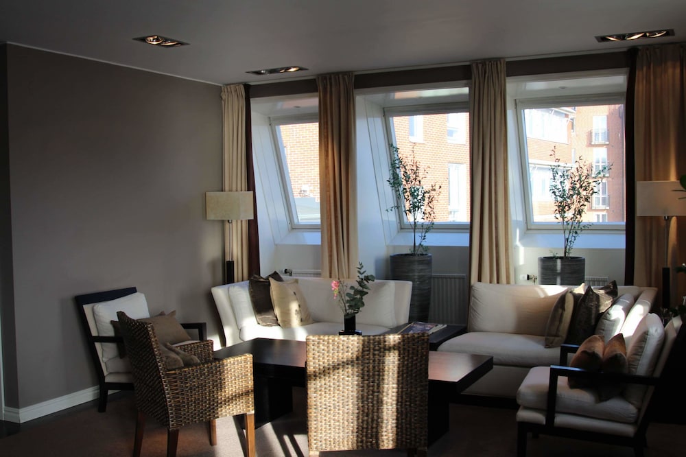 Dialog Hotel Villan 33/50