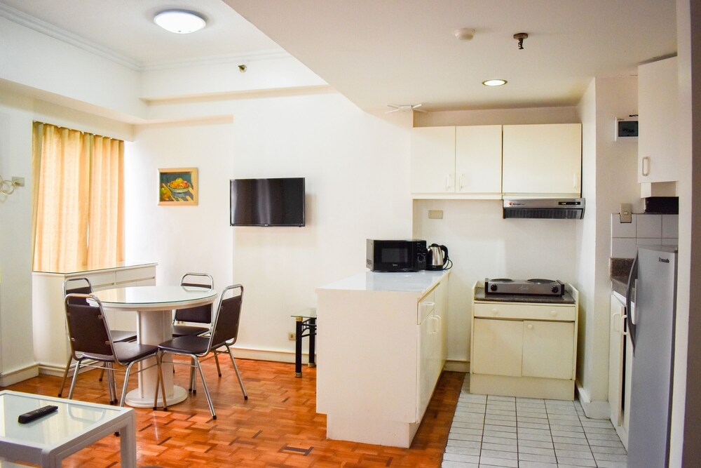 Sunette Tower Suites Makati City Center 59/75