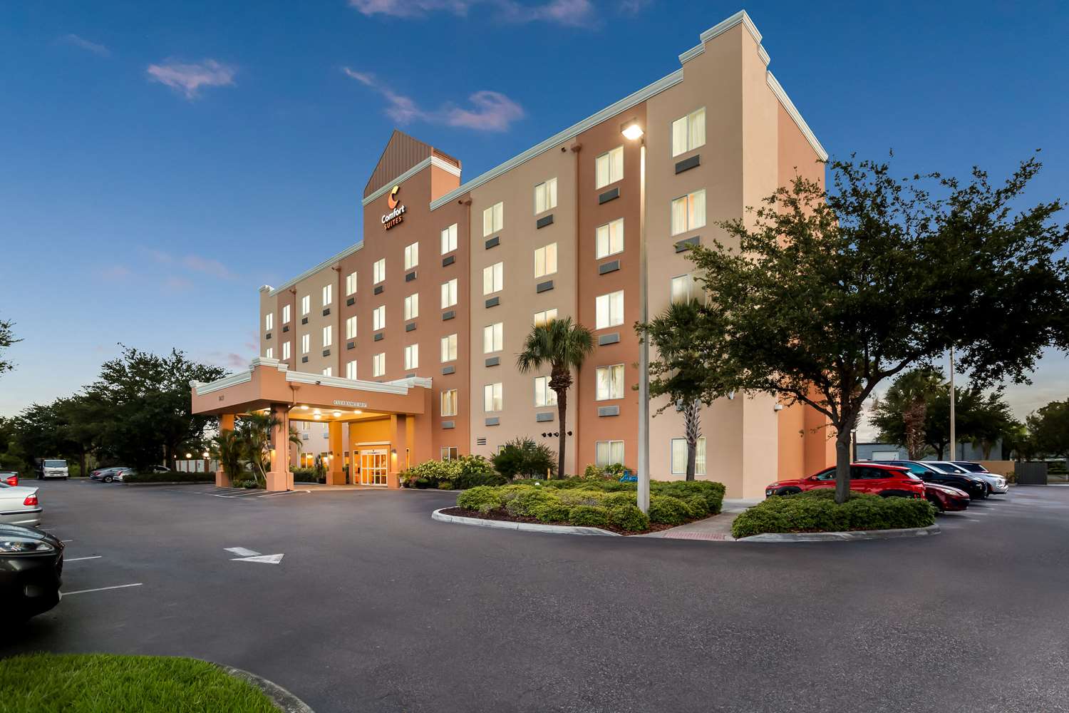 Comfort Suites Tampa Airport North 30/35