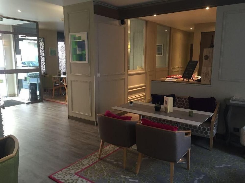 Le Dauphin Hotel 43/67