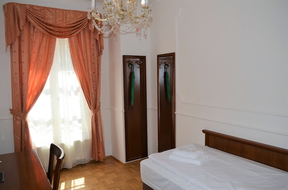 Hotel Krasna Kralovna 9/24