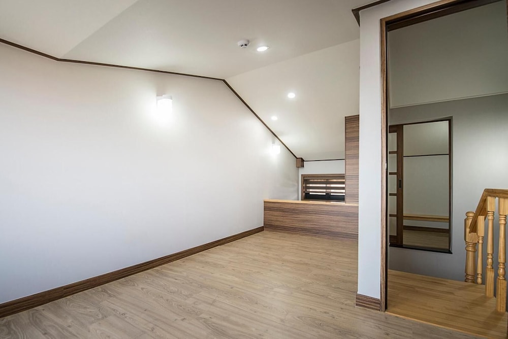 W Ocean Pension 21/31