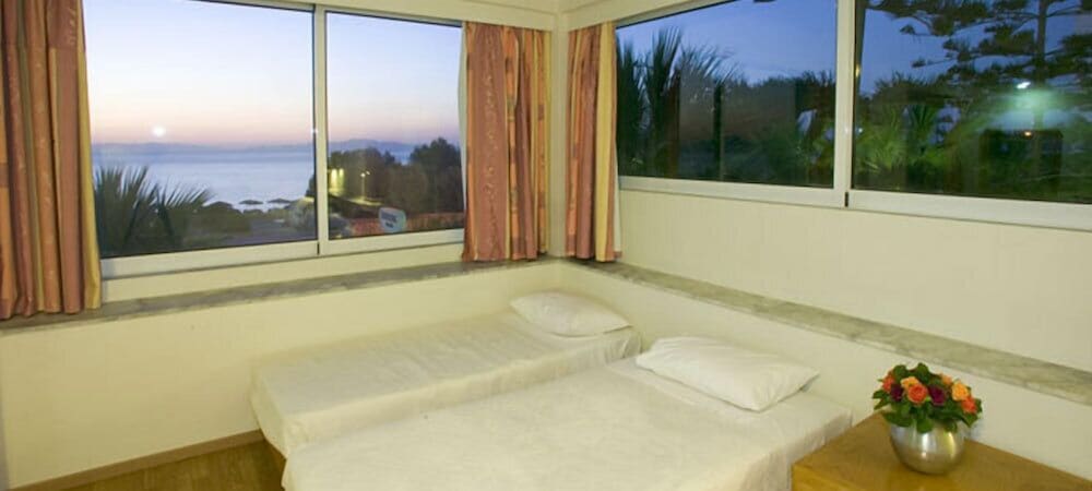 Sirene Beach Hotel 47/52