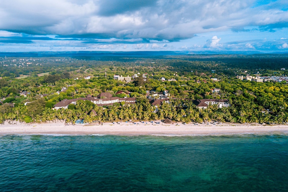 Diani Reef Beach Resort and Spa 63/69