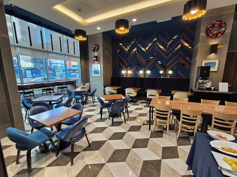 Stanford Hotel Busan 50/57
