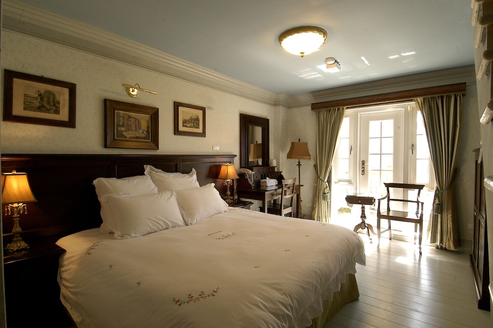 LUXURY, PENTHOUSE, MULTIPLE BEDS