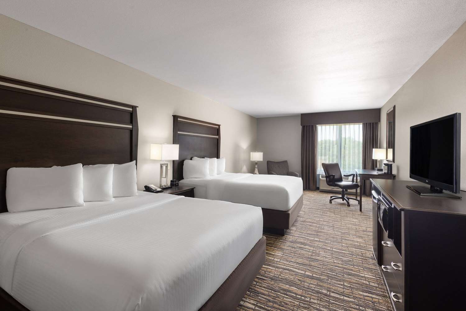 La Quinta Inn Suites By Wyndham Sioux Falls 21/55
