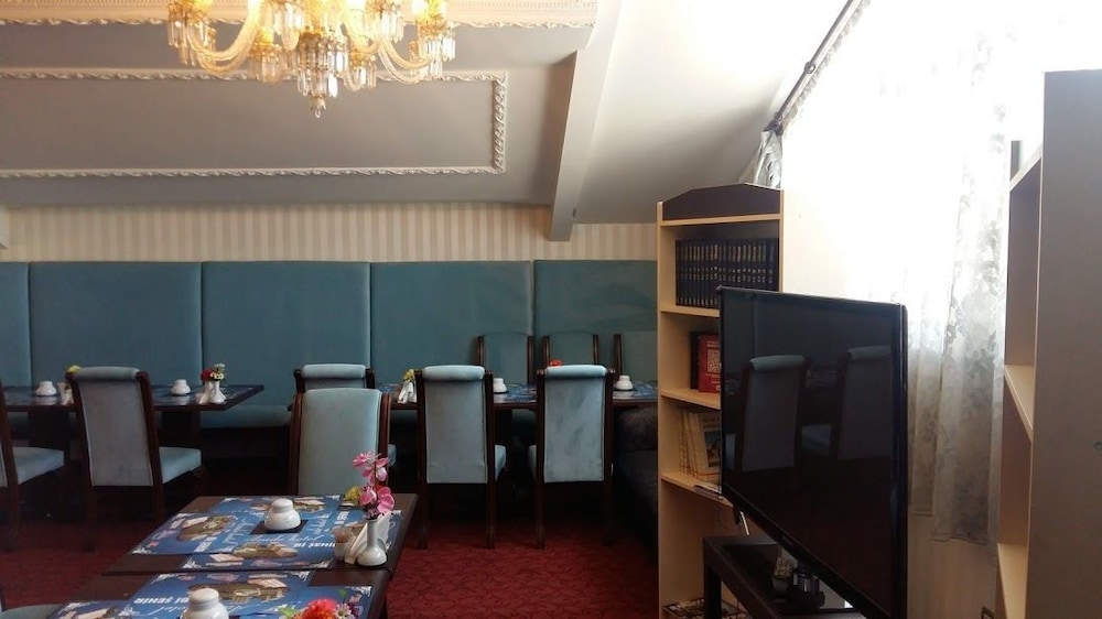 Azade Butik Otel 31/34