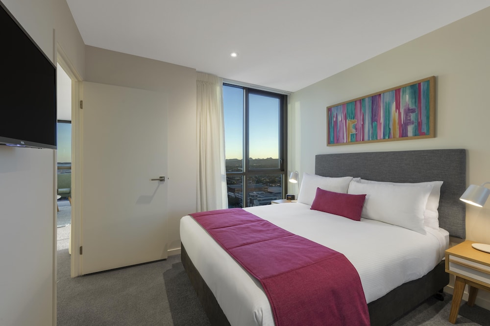 Avani Broadbeach Residences 27/74