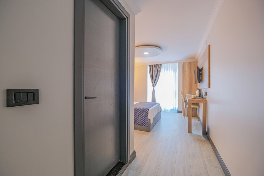 Kar Hotel 25/50