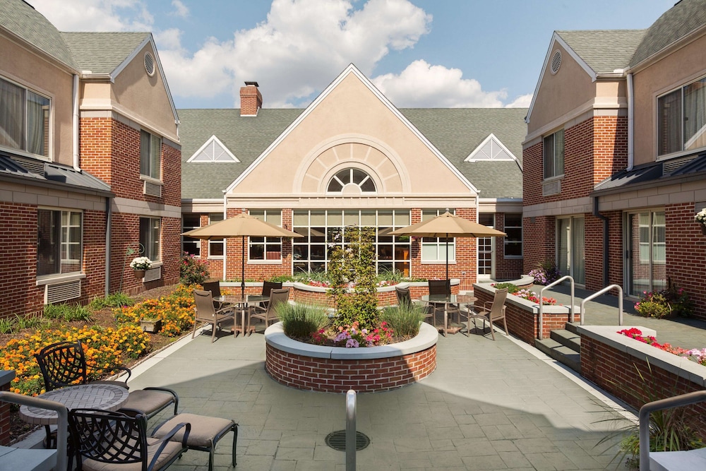 Hilton Garden Inn Lancaster 38/46