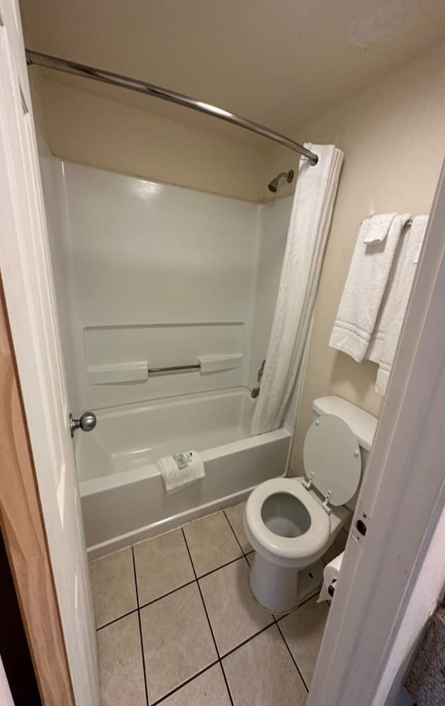 Oyo Hotel San Antonio Lackland AFB/Seaworld Hwy 90 W 50/52