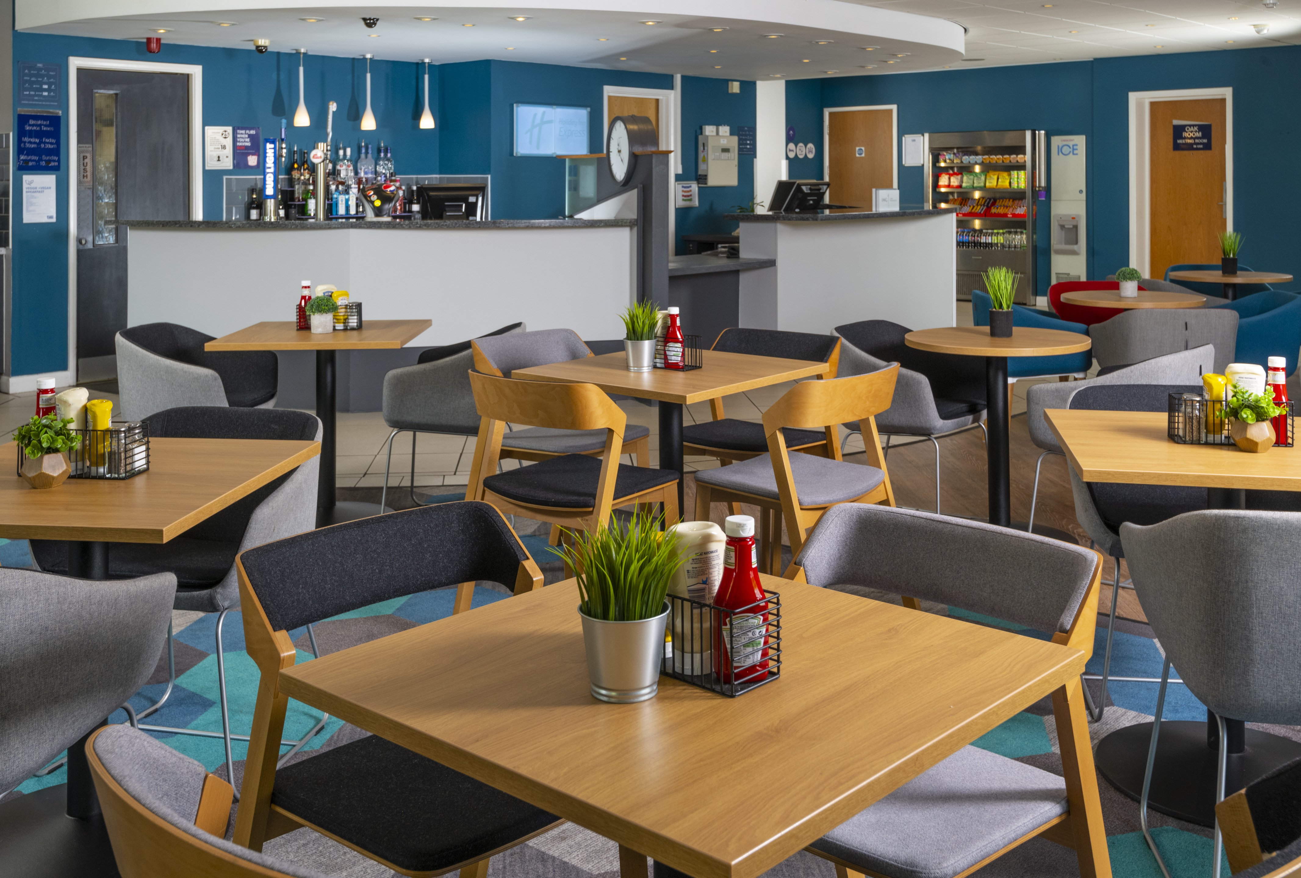 Holiday Inn Express Lichfield 23/38