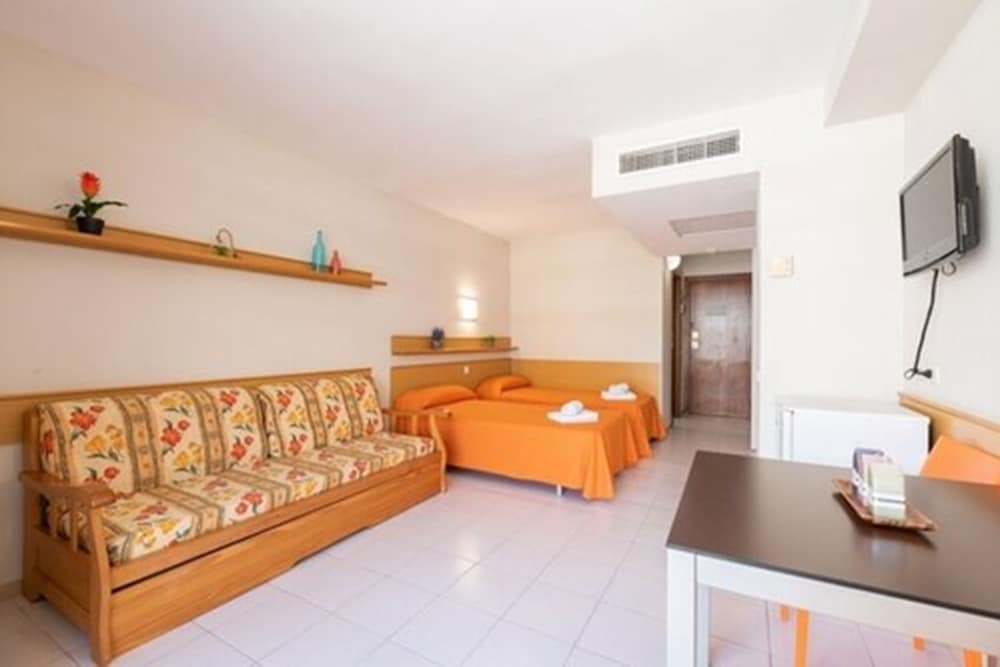 Rentalmar Salou Pacific Apartments 7/23