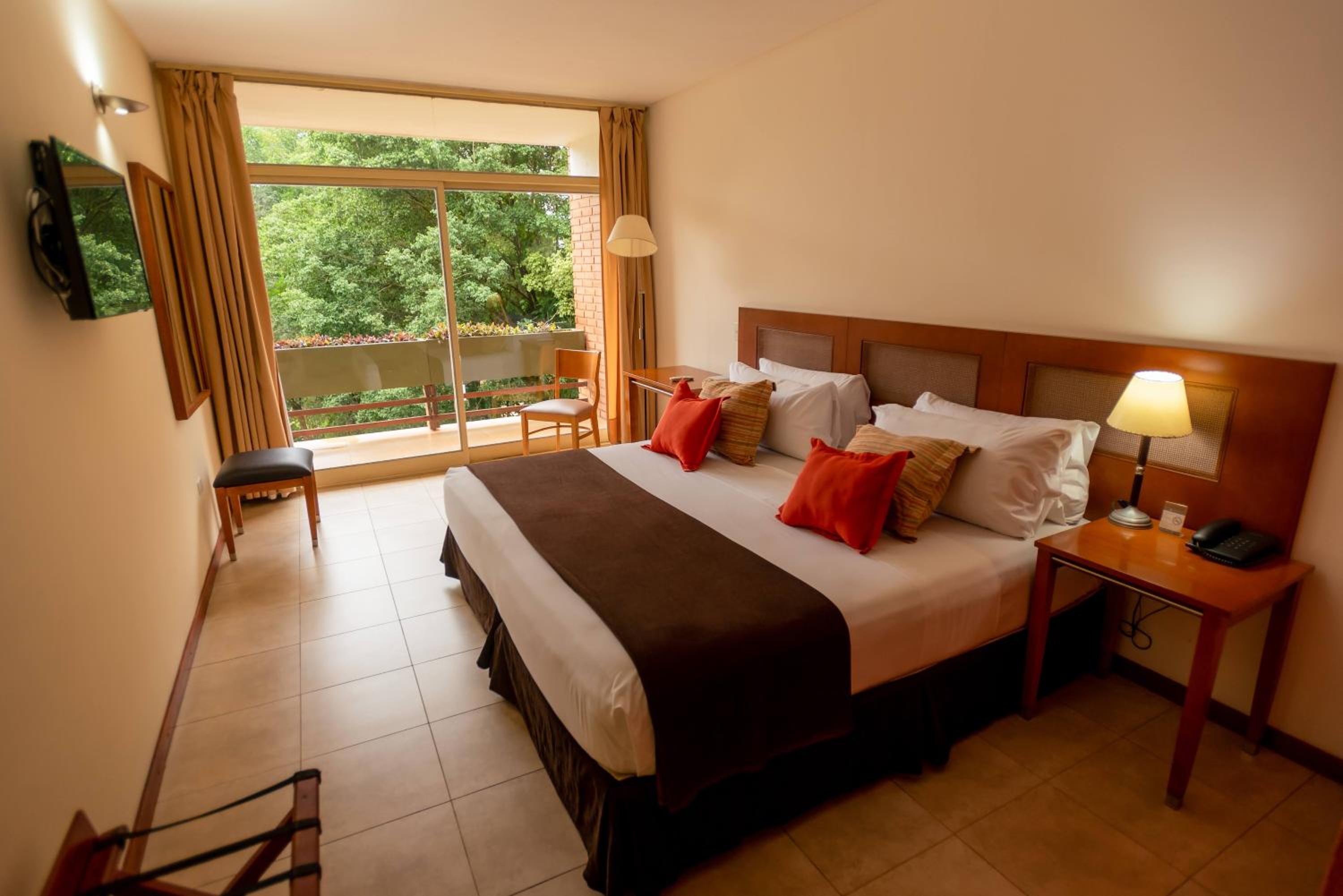 Regency, King Bed