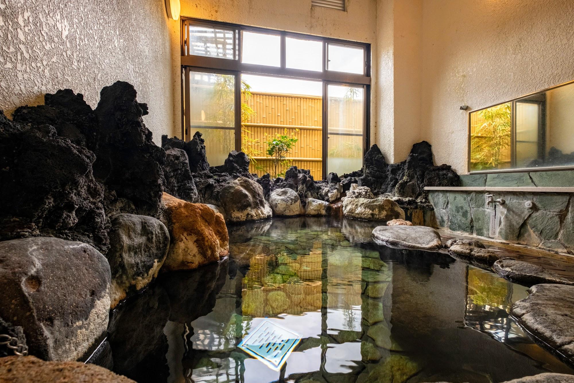 Nanadaru Onsen Hotel 4/25