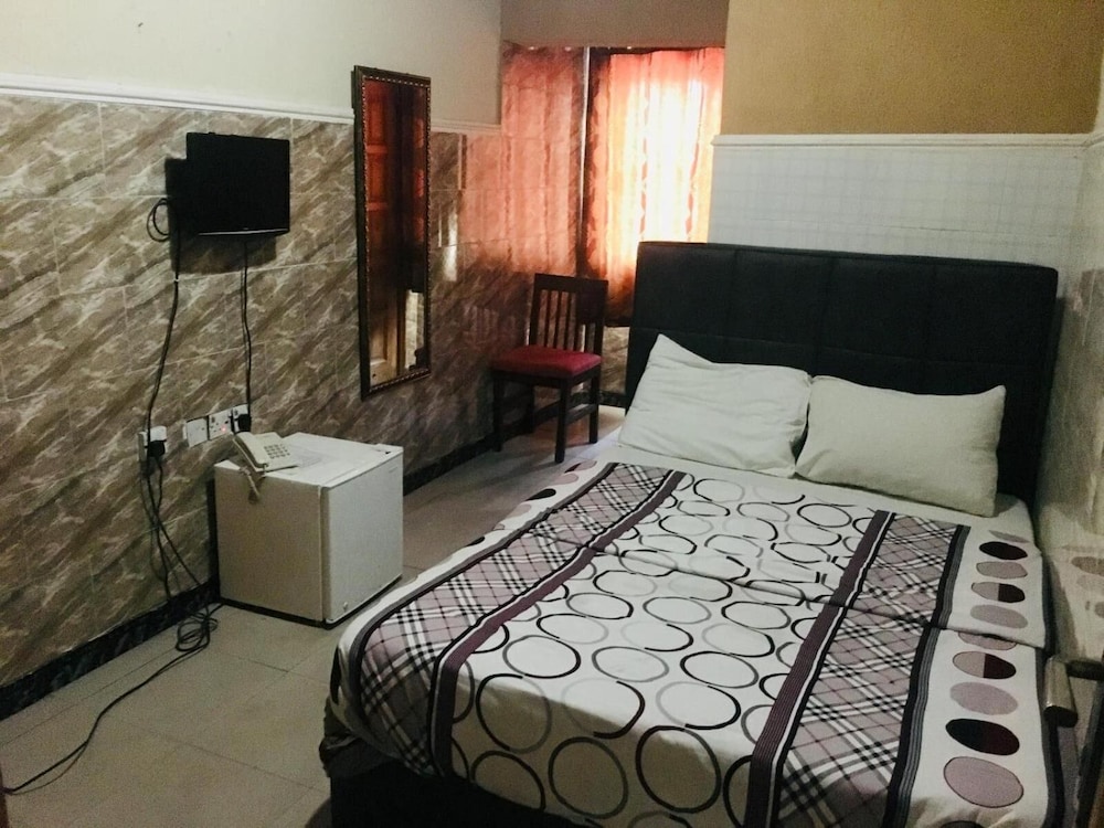 Lekki Central Hotel 12/21
