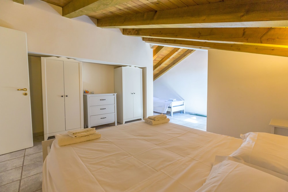 Villa Arenella 10/34