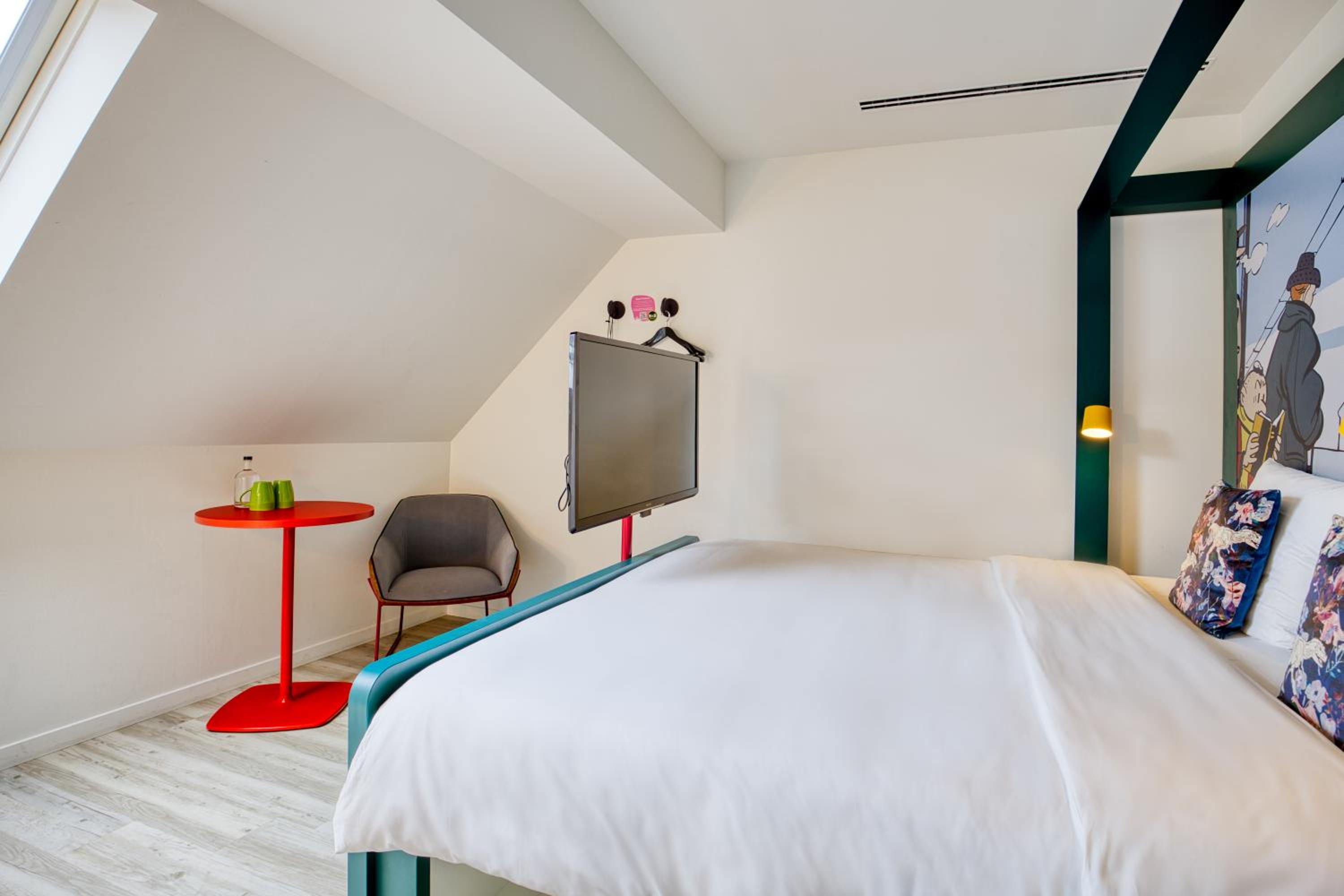 Room, Queen Bed