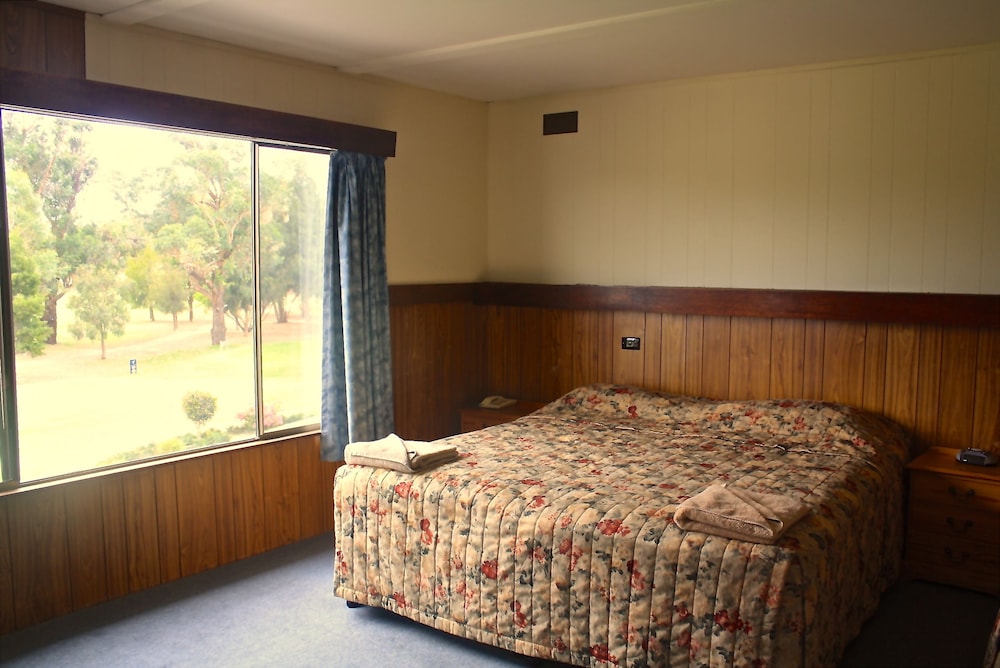Yarrawonga Mulwala Golf Club Resort 15/86