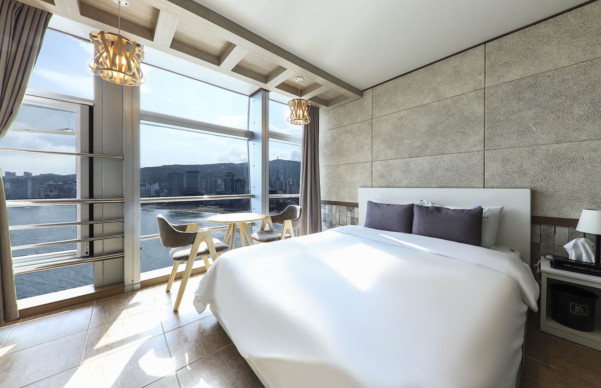SUITE, DOUBLE BED