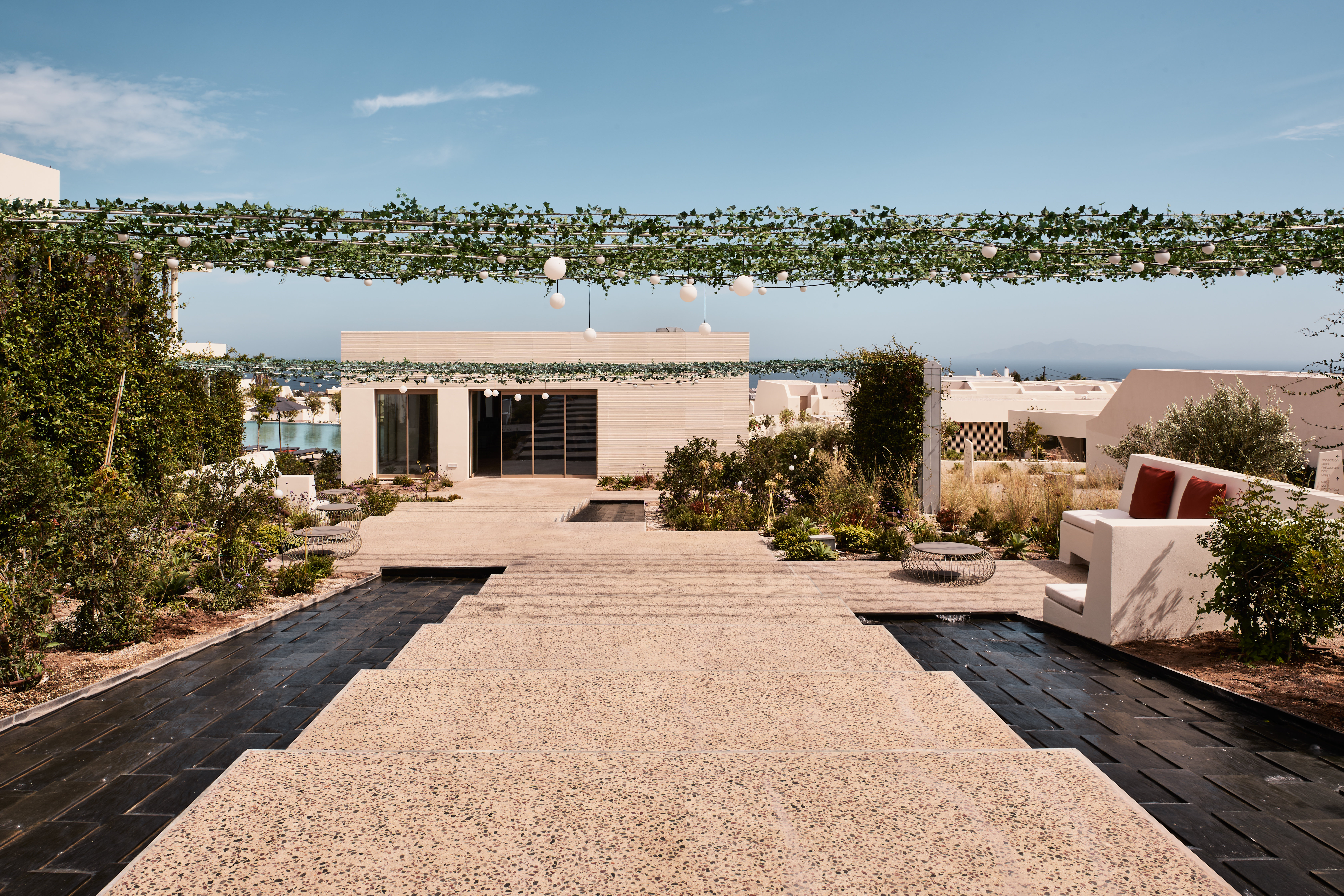 Nous Santorini 23/25