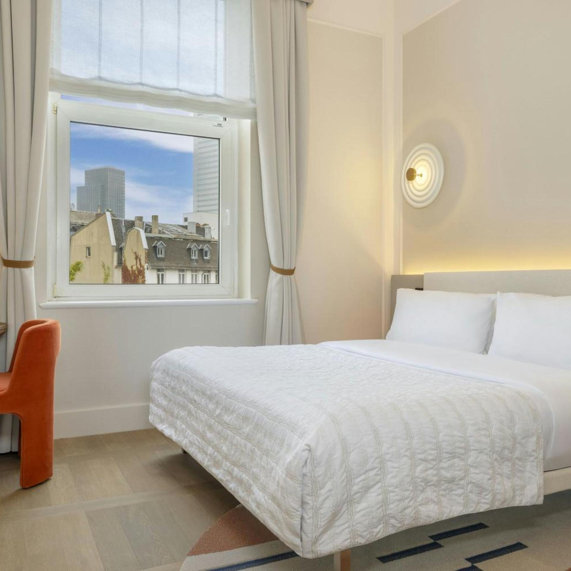 Palais, Chic, King Bed