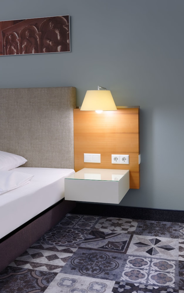 Hotel Am Kloster 7/50
