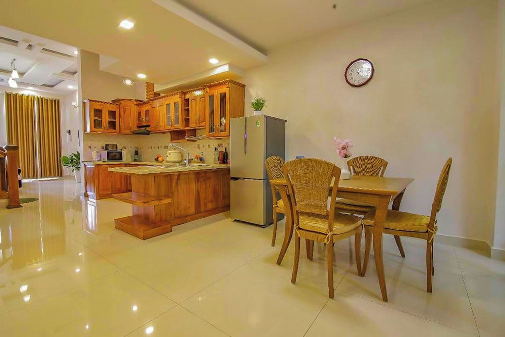 Jolie House 38/50