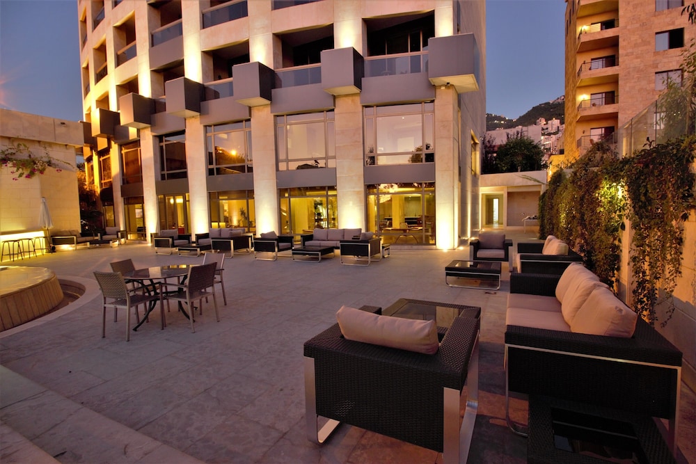The Rooms Boutique Hotel 69/71