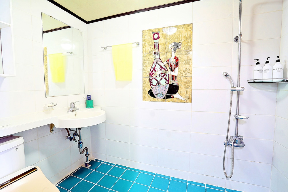 Jeju Beach House 30/32