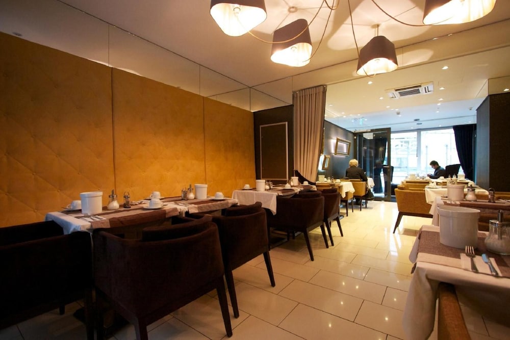 Europa Style Hotel 33/39