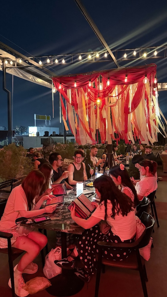 The Gravitique Hotel Khaosan 28/50