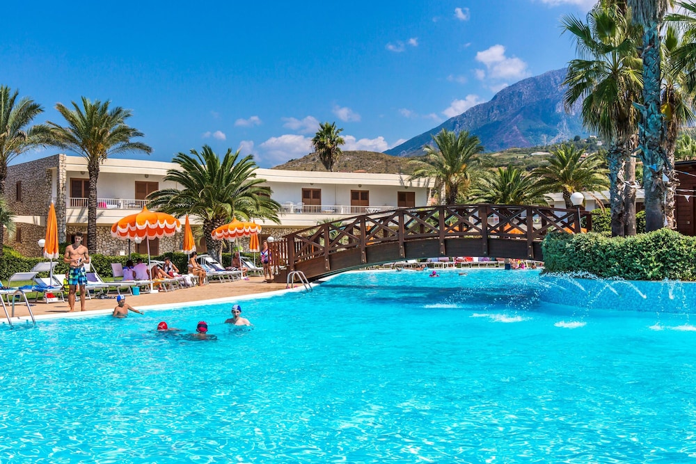 Club Residence La Castellana Mare 61/63