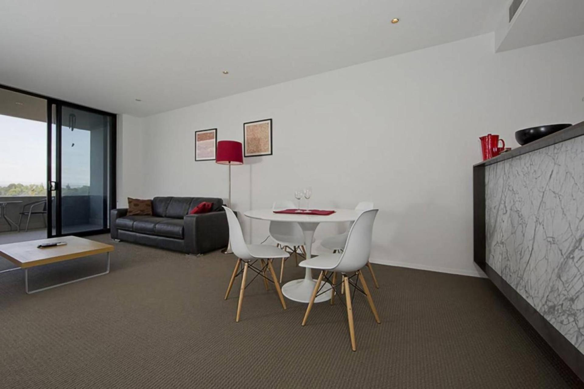 Accommodate Canberra Realm 16/24
